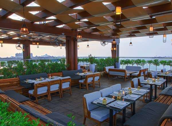 Azura Panoramic Lounge - Rooftop bar in Abu Dhabi | The Rooftop Guide