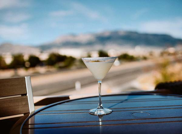 vintage-423-rooftop-bar-in-albuquerque-the-rooftop-guide