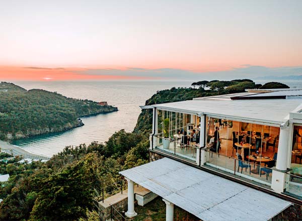 Rooftop bar San Montano Resort & Spa in Amalfi Coast