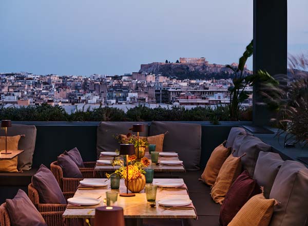 Rooftop bar 10 Urban Roof in Athens