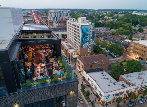 Rooftop bar Lincoln Social Rooftop in Columbus