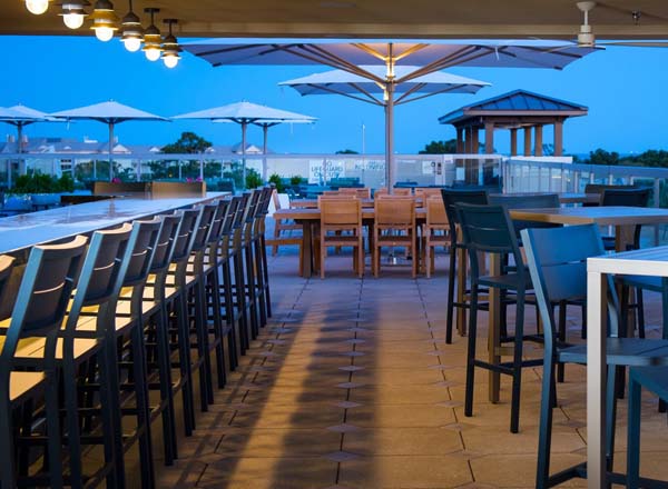 High Tide Rooftop Bar At The Courtyard Hilton Head Island Rooftop Bar   High Tide Rooftop Bar 600 5 