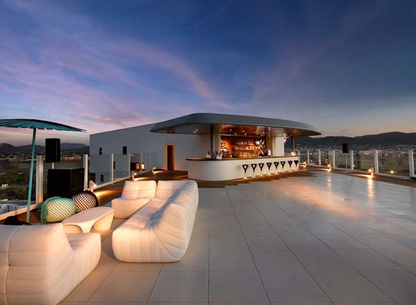 Rooftop bar The Ninth in Ibiza