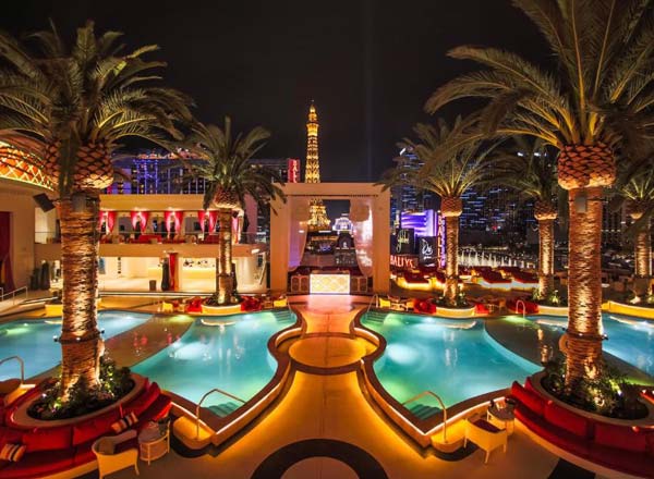 Drai S Beachclub Nightclub Rooftop Bar In Las Vegas The Rooftop Guide