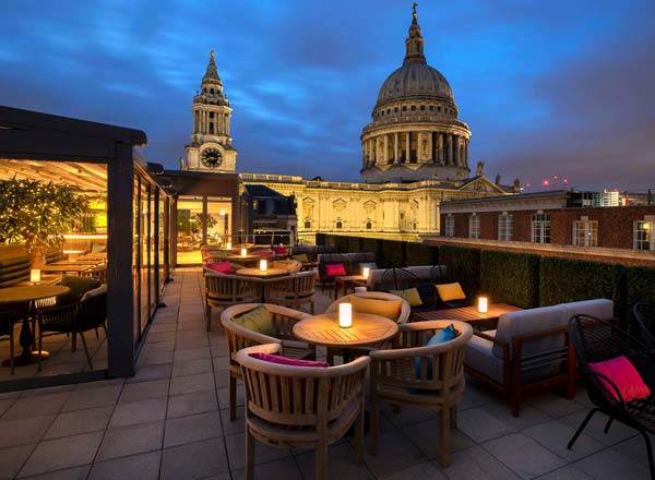 Rooftop bar Sabine Rooftop Bar in London