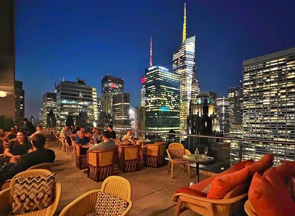 Rooftop bar Bar Cima in NYC