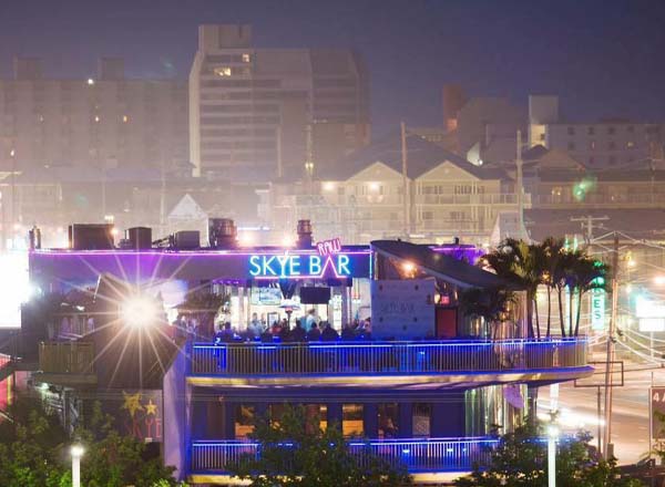 Rooftop bar Skye Bar & Grille in Ocean City, MD