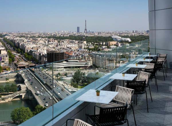 Rooftop bar Paris Skyline Paris Lounge & Bar in Paris