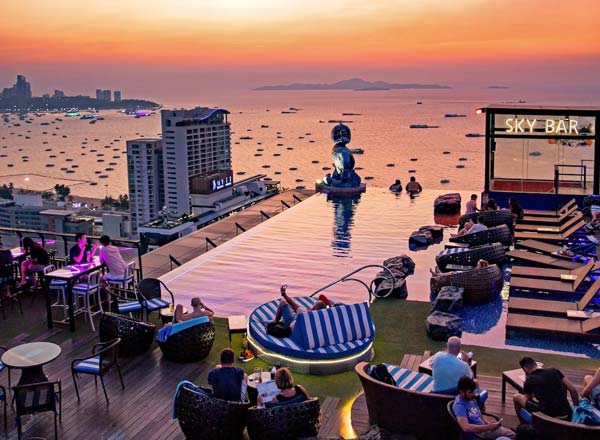 Sky Bar & Gravity Lounge - Rooftop bar in Pattaya | The Rooftop Guide