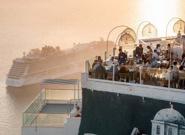 Rooftop bar Barolo Restaurant & Wine Bar in Santorini