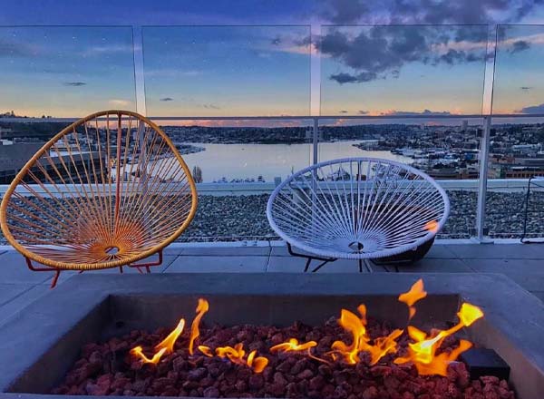 mbar-rooftop-bar-in-seattle-the-rooftop-guide