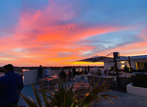 Vista at the Top - Rooftop bar in Tampa Bay | The Rooftop Guide