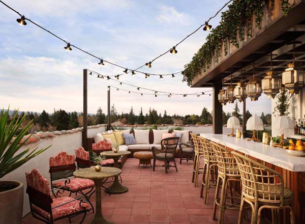 Rooftop bar President's Terrace in Palo Alto, CA