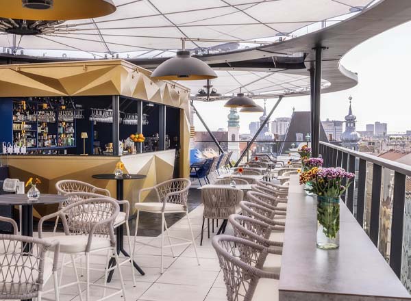 Rooftop bar Lamée Rooftop in Vienna