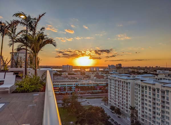 Explore the Enchantment of Tree House Retreats in West Palm Beach