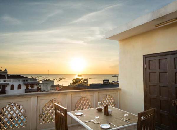 Rooftop bar Curry House at Golden Tulip in Zanzibar