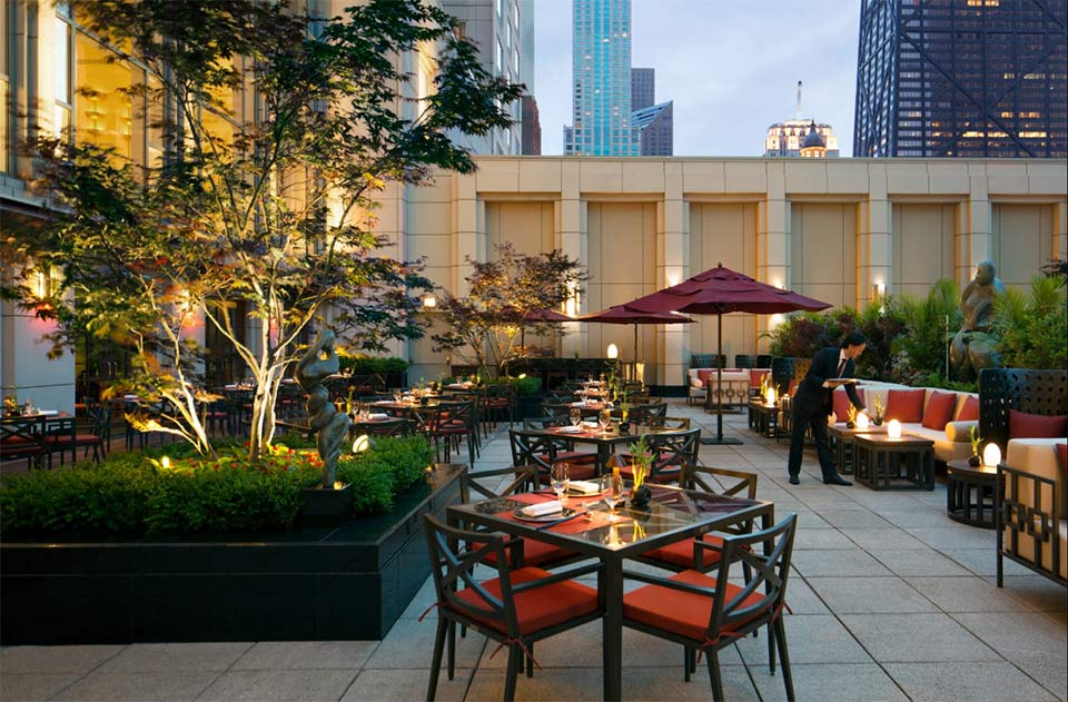 9 best rooftop restaurants in Chicago [2024 UPDATE]