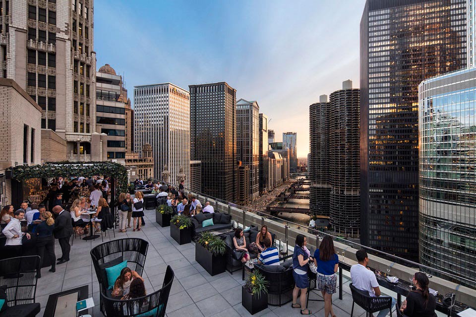 10 Best Rooftop Bars in North America [2023 update]