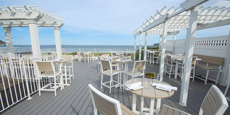 6 Best Rooftop Bars in Maine [2024 UPDATE]