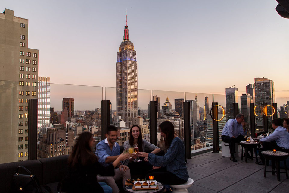 Manhattan Rooftop View, Skellig2008