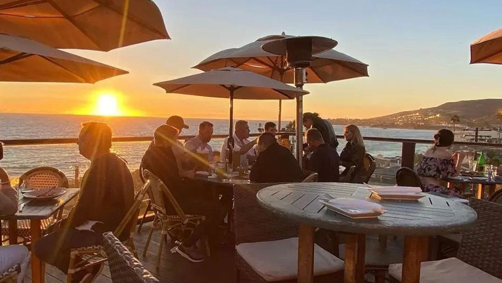 Best Rooftop Bars in Laguna Beach 2025