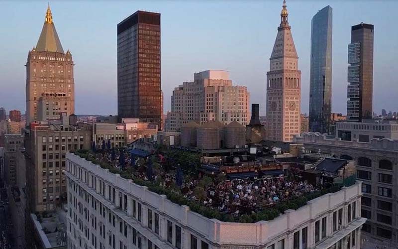 Rooftop brunch New York