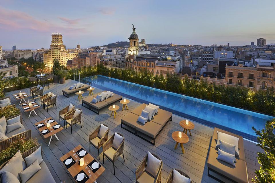 9 Best Rooftop Restaurants in Barcelona info]
