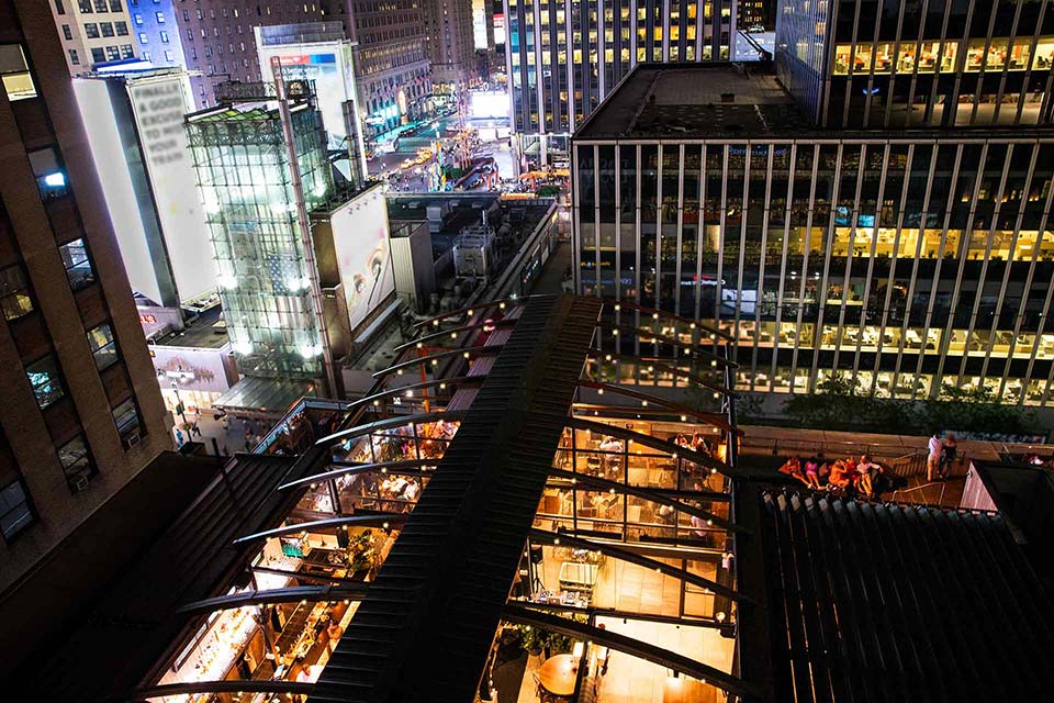 21 Best Rooftop Restaurants in NYC [2024 UPDATE]