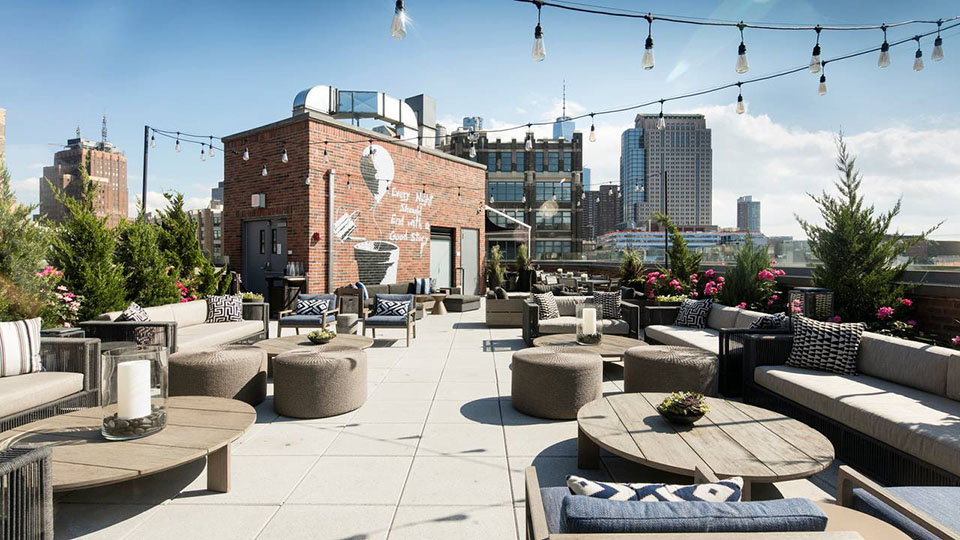 7 Best Rooftop Bars in SoHo, NYC [2024 UPDATE]