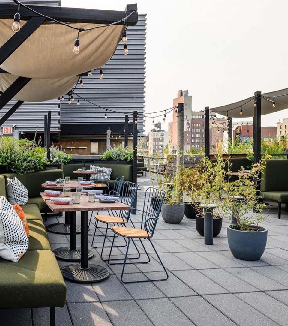 7 Best Rooftop Bars in SoHo, NYC [2024 UPDATE]