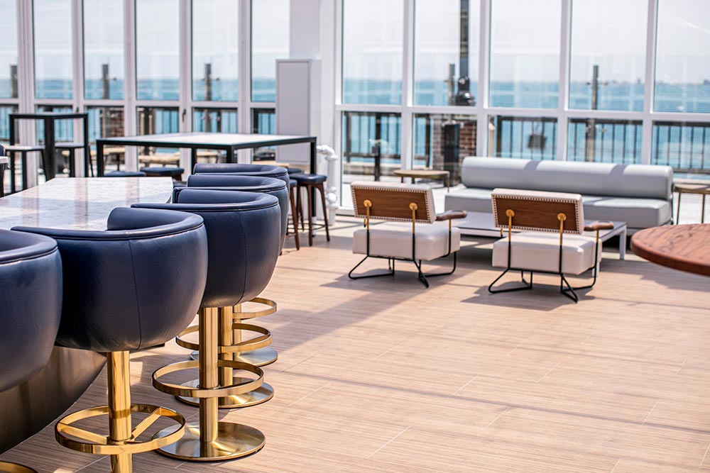 The largest rooftop bar in the world is found in Chicago | The Rooftop