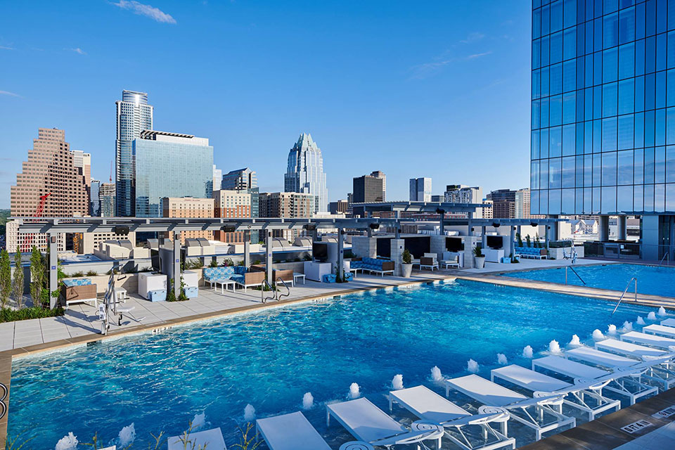 9 Best Rooftop Pools Austin [2024 UPDATE]