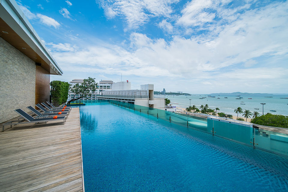 8 Best Rooftop Pools in Pattaya [2024 UPDATE]