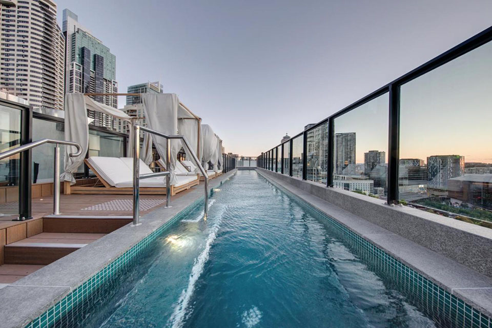 vibe hotel sydney rooftop pool